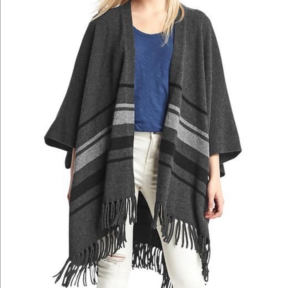 GAP Fringe Poncho - NWOT Heather grey